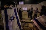Ekstremis Israel menggeruduk kantor pusat UNRWA untuk melakukan demonstrasi menuntut penutupan UNRWA karena diduga membantu Hamas di Yerusalem Barat pada tanggal 05 Februari 2024. [Mostafa Alkharouf – Anadolu Agency