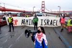 Demonstran yang menyerukan gencatan senjata di Gaza menutup lalu lintas di kedua arah di Jembatan Golden Gate pada hari Rabu. | Sumber: Foto Noah Berger/The Francisco Standard
