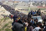 Ribuan pengungsi Palestina  mencoba kembali ke wilayah tempat tinggal mereka di Kota Gaza dan Jalur Gaza utara, 14 April 2024. Sumber: Euro-Med Monitor