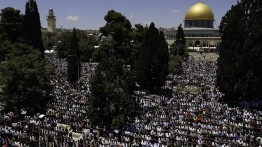 45.000 Muslimin Palestina Tunaikan Sholat Jum’at di Masjid Al-Aqsa