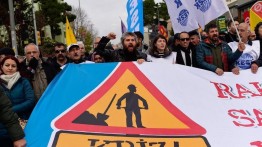 Ribuan warga Turki gelar unjuk rasa tentang kenaikan harga