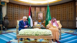 Mahmud Abbas Bertemu Raja Salman di Riyadh