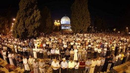 Di Puncak Musim Dingin, Ribuan Warga Yerusalem Menggelar ‘Subuh Luar Biasa’ di Masjid Al-Aqsa