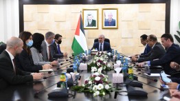 PM Palestina Gelar Pertemuan dengan Penasihat Energi Senior AS di Ramallah