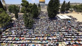 40.000 Warga Palestina Tunaikan Sholat Jum'at di Al-Aqsa