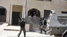 Tentara Israel Menggerebek Kantor Pusat Komite Amal Kesehatan di Ramallah