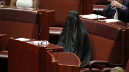 Senator Anti-Muslim Australia serukan pelarangan “burqa” di negara tersebut