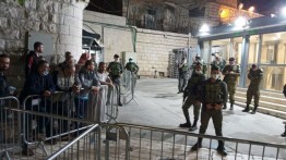 100 Tentara Israel Serbu Masjid Ibrahim Palestina di Hebron