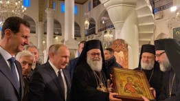Kunjungi Suriah, Putin hadiahkan Al-Quran cetakan abad ke-17