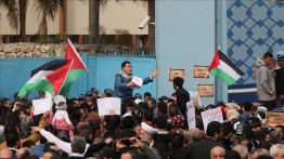 Pengungsi Palestina Lakukan Demontrasi di Markas UNRWA di Beirut