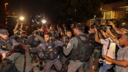  Diserang Warga Yahudi, 20 Warga Sheikh Jarrah Luka-luka, Satu Rumah Terbakar