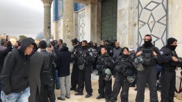 Pasukan Israel Menghalangi Akses Jemaah Menuju Masjid Al-Aqsa dan Menaham 5 dari Mereka 