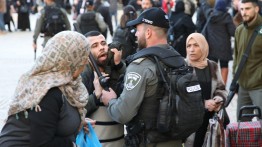 Pasukan Israel Serbu Masjid Al-Aqsa, 10 Warga Palestina Terluka, 3 Ditahan
