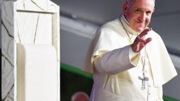 Paus Fransiskus tiba di Abu Dhabi dan dijadwalkan bertemu Grand Syekh Al-Azhar