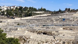 Bukan Dengan Senjata, Israel Rebut Wilayah Al-Quds Dengan Kuburan Kosong