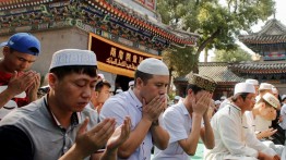 Cina berupaya "menyesuaikan" Islam dengan komunisme