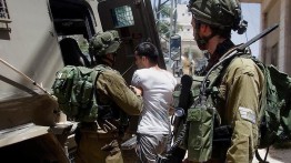 Israel Tangkap 4 Penduduk Palestina, Termasuk Seorang Ayah dan 2 Putranya