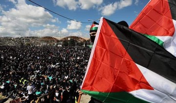 Puluhan Ribu Warga Palestina Memprotes Kelambanan Israel dalam Menangani Kejahatan Geng Bersenjata