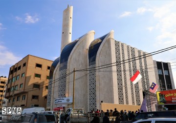 Peresmian pembukaan Masjid Khalil Al-Wazir (Syeikh Ajlin) di sebelah barat Kota Gaza, yang dibangun dari dana bantuan para donatur Indonesia.