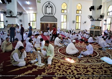 581 para hafis dan hafizah di Gaza mengikuti kegiatan tasmi'an akbar, membacakan Al-Quran dari hafalan 30 juz dalam sekali duduk.