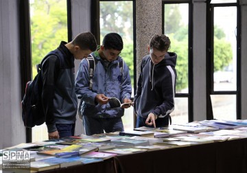 Pameran buku di Jalur Gaza yang diselenggarakan oleh gerakan Pemuda Palestina di Jalur Gaza dan Pemerintah Palestina, Rabu pagi.