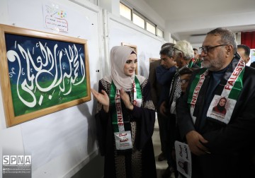 Pameran kesenian oleh seniman Palestina, Ahlam Abd Al-Athiy, yang baru saja resmi dibuka kemarin (Senin, 21/11/2022), di Kota Gaza.